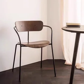 Черные ножки простого модного стула из дерева Nordic Lounge Мобильные обеденные стулья для отеля Эргономичная дизайнерская мебель для дома Silla Comedor